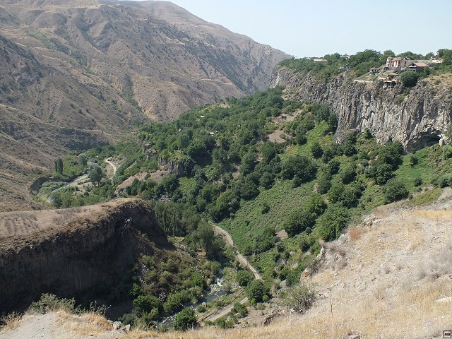 DSCF3943_Garni.jpg