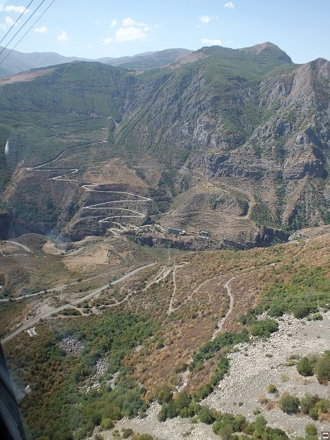 DSCF4224_Lanovka-na-Tatev.jpg